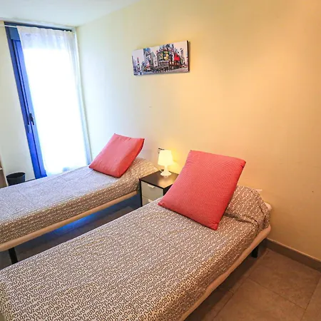 Litoral Costa Dorada - Augusta B Only Families Apartment *